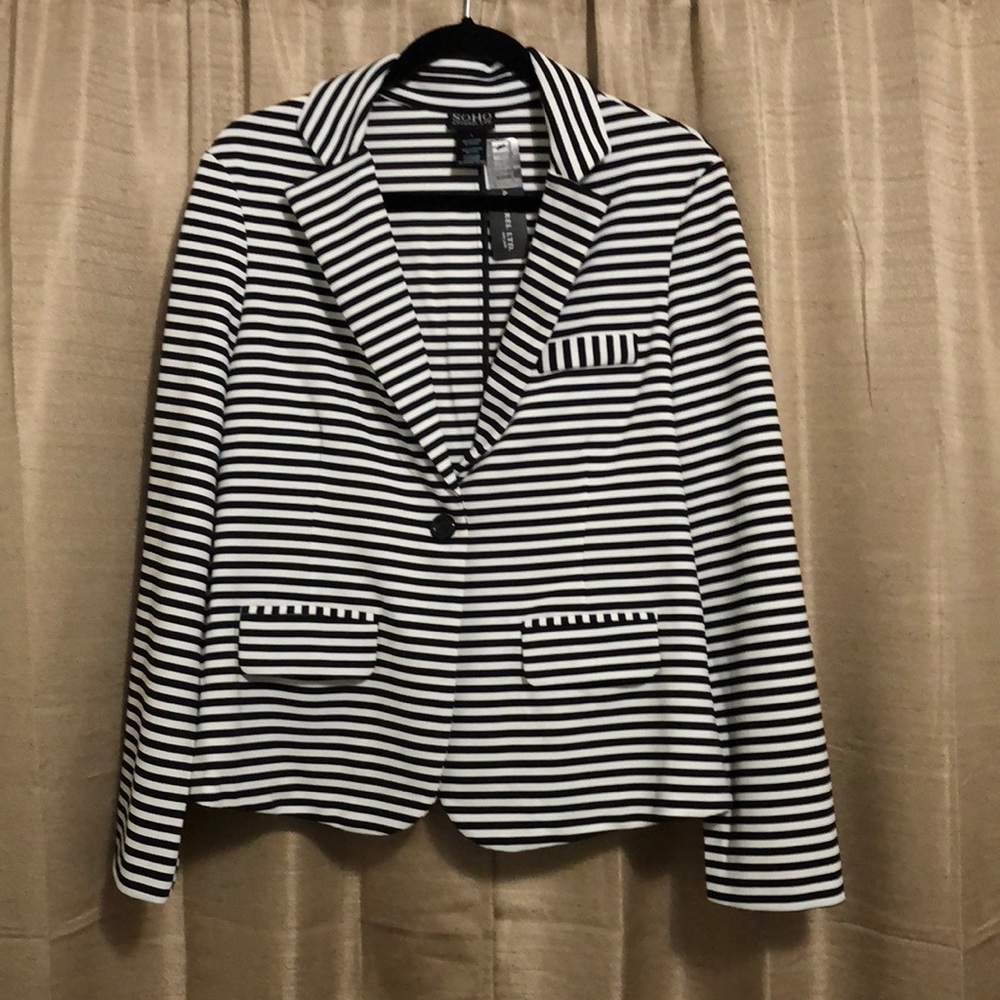 SOHO Women’s Blazer